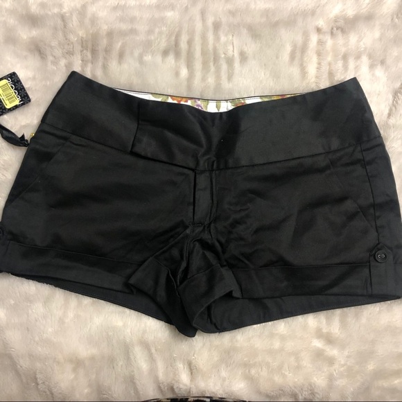Stoosh Pants - NWT Stoosh Dressy Shorts